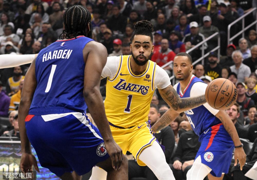 相比之下 相比之下